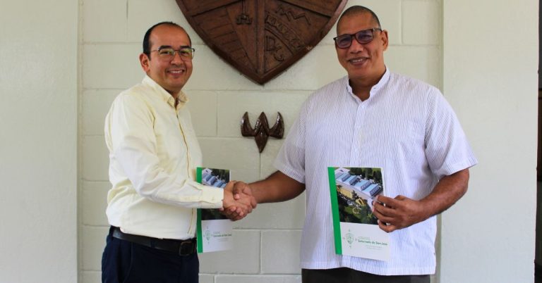 FIRMA DE CONVENIO MARCO EXTERNADO-UCA